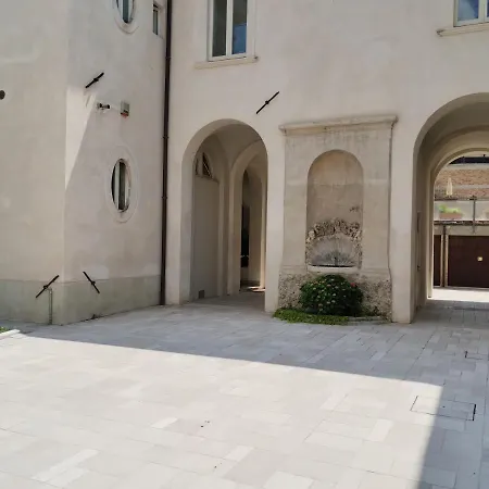 Garibaldi Guest House LʼAquila Exterior foto