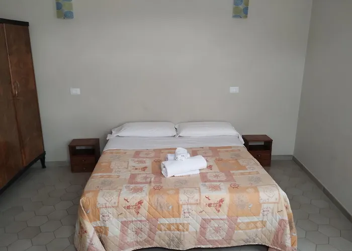 Garibaldi Guest House