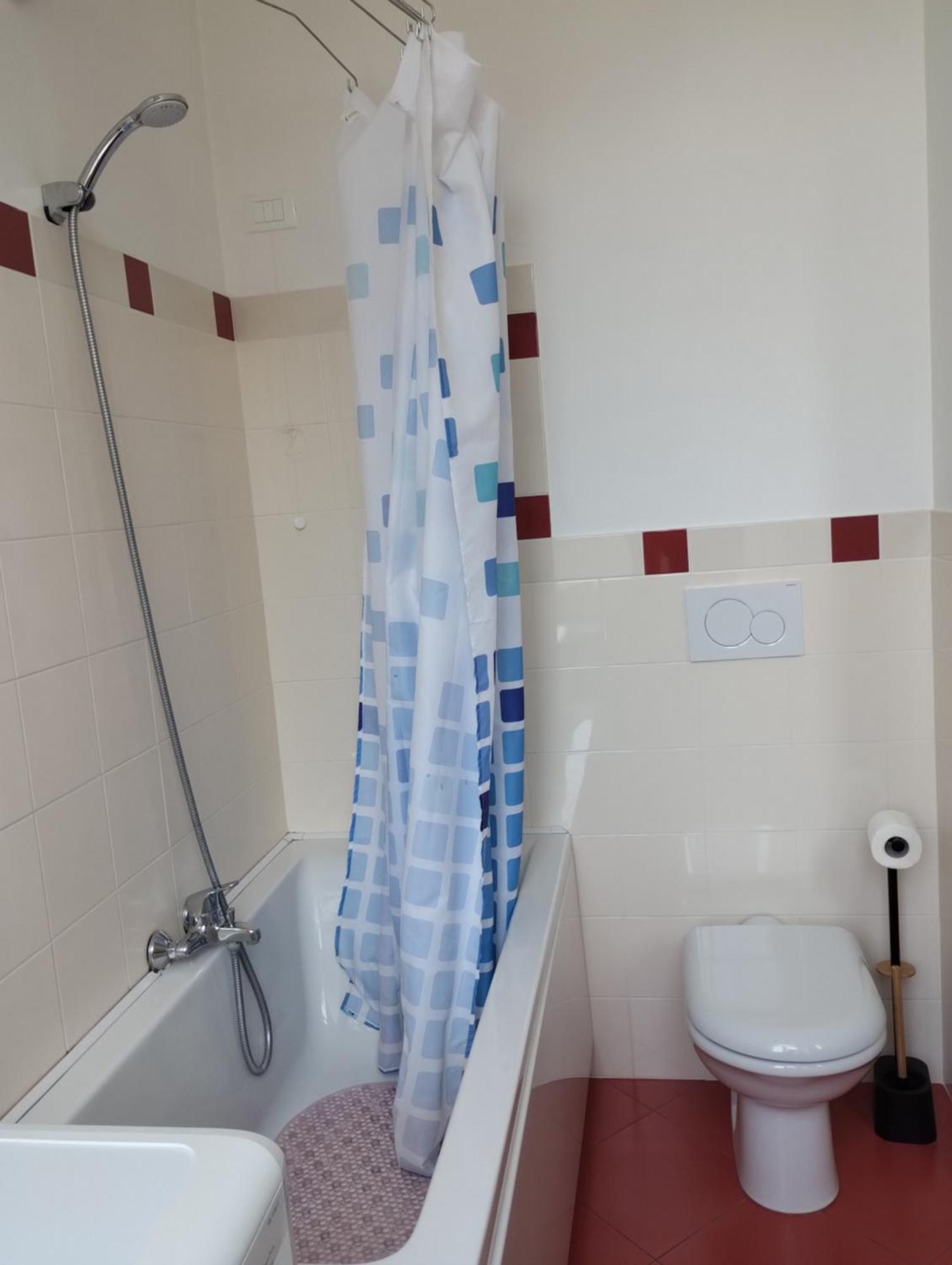 Garibaldi Apartment